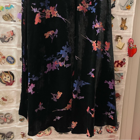 🖤PRICE FIRM🖤 Eliza J Velvet Floral Faux Wrap Dress
Size 14 - Picture 6 of 8